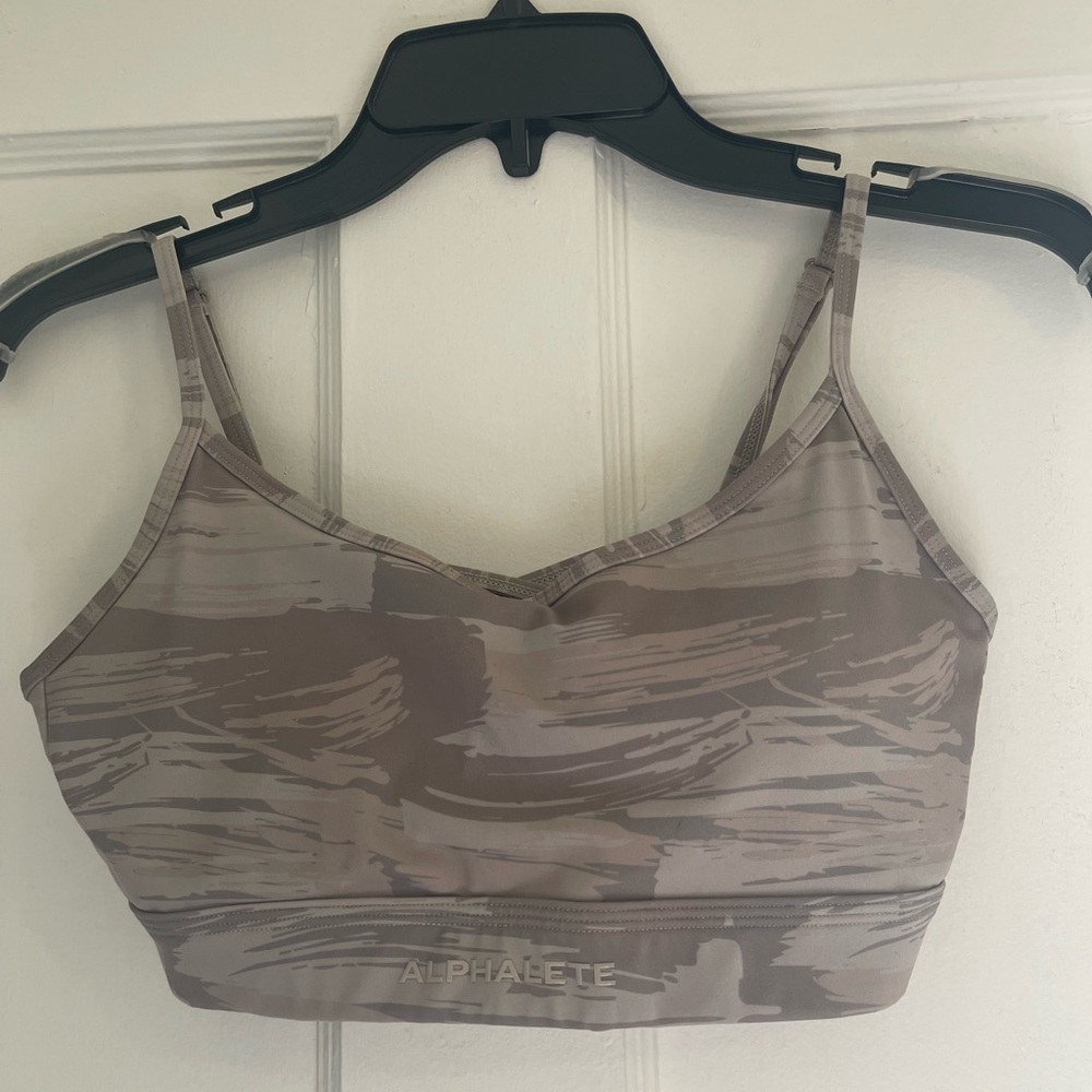 Surface limitless bra